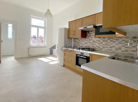 Pronájem bytu, 3+1, 120 m²