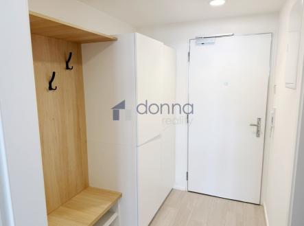 Pronájem bytu, 1+kk, 37 m²