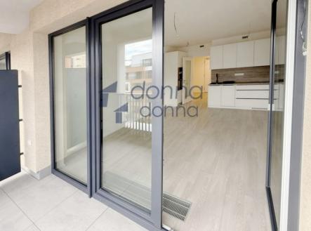 Pronájem bytu, 1+kk, 37 m²