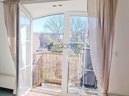 Pronájem bytu, 1+kk, 67 m²