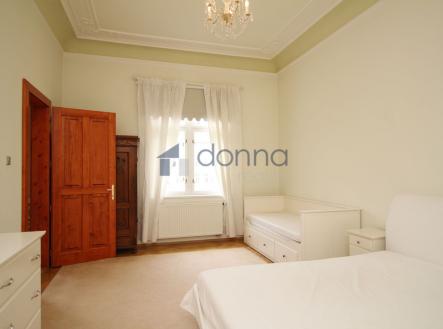 Pronájem bytu, 2+1, 80 m² obrázek