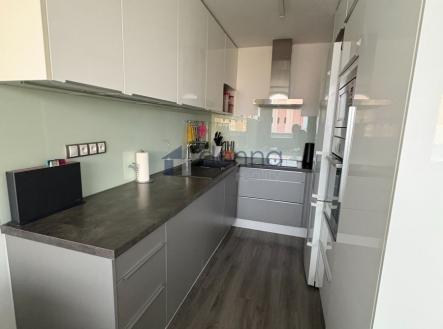 Pronájem bytu, 3+1, 78 m²