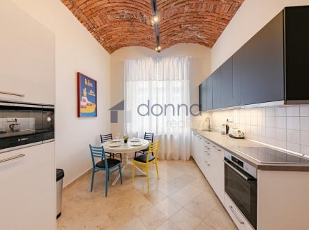 Pronájem bytu, 1+1, 46 m²