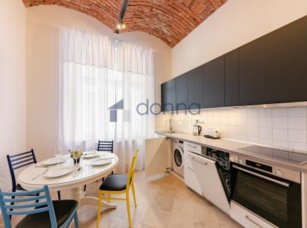 Pronájem bytu, 1+1, 46 m²