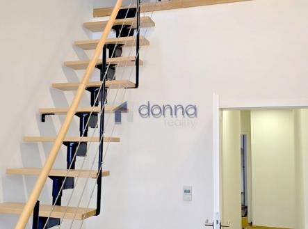 Pronájem bytu, 2+kk, 75 m²