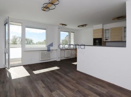 Pronájem bytu, 3+kk, 68 m²