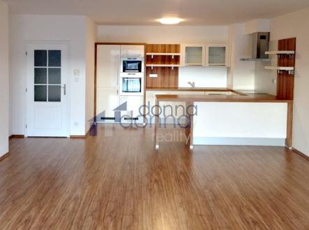 Pronájem bytu, 2+kk, 82 m²