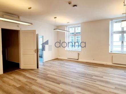 Pronájem bytu, 4+kk, 155 m²