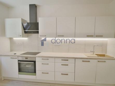 Pronájem bytu, 2+1, 73 m²