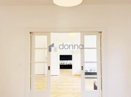 Pronájem bytu, 4+kk, 135 m²