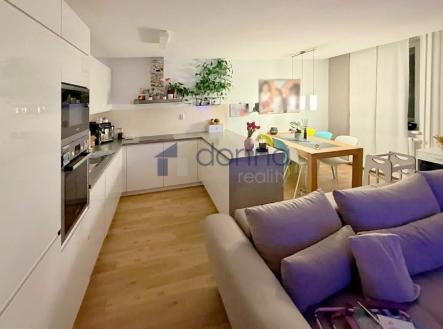Pronájem bytu, 3+kk, 95 m²