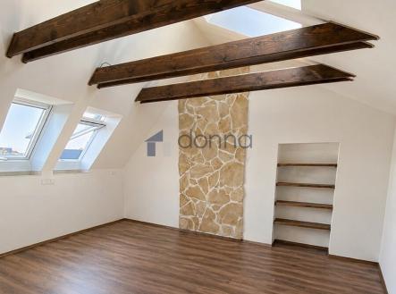 Pronájem bytu, 2+1, 78 m²