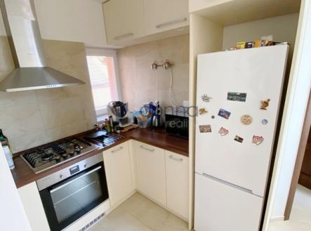 Pronájem bytu, 2+1, 78 m²