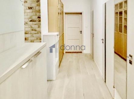 Pronájem bytu, 2+1, 73 m²