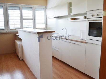 Pronájem bytu, 1+1, 55 m²