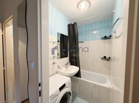 Pronájem bytu, 2+kk, 44 m²
