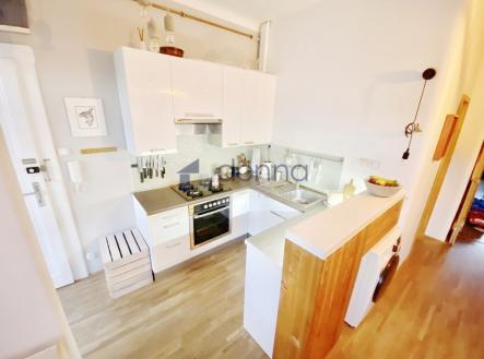 Pronájem bytu, 2+kk, 55 m²