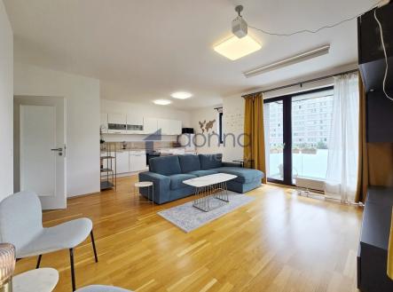 Pronájem bytu, 2+kk, 68 m²