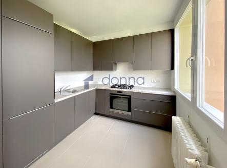 Pronájem bytu, 3+kk, 68 m²