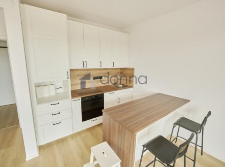 Pronájem bytu, 1+kk, 44 m²