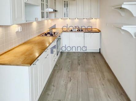 Pronájem bytu, 3+kk, 85 m²