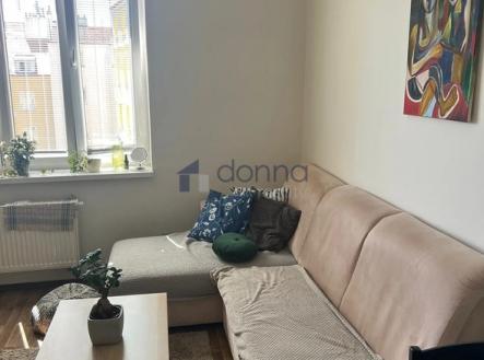 Pronájem bytu, 2+kk, 47 m²
