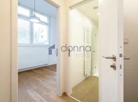 Pronájem bytu, 2+kk, 37 m²