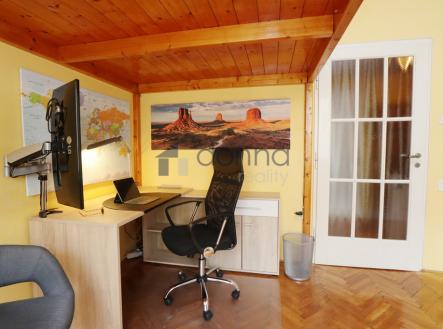 Pronájem bytu, 1+kk, 30 m²