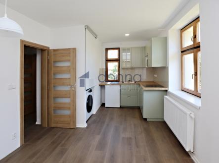 Pronájem bytu, 1+1, 34 m² obrázek