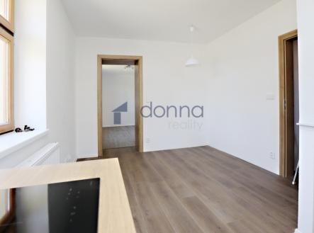 Pronájem bytu, 1+1, 34 m²