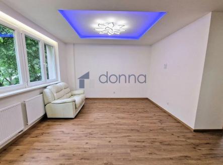 Pronájem bytu, 2+kk, 43 m²
