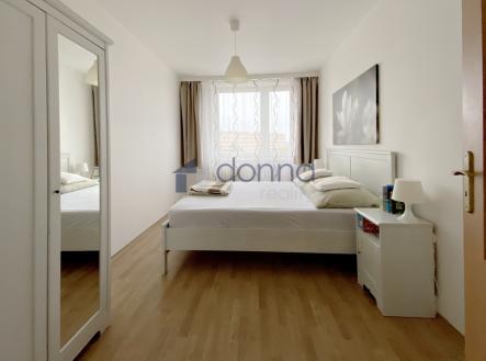 Pronájem bytu, 2+kk, 45 m²