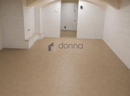 Pronájem skladu, 220 m²