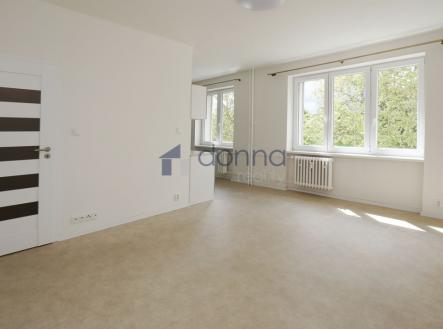 Pronájem bytu, 1+kk, 36 m²