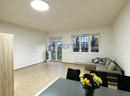 Pronájem bytu, 1+kk, 96 m²