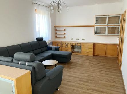 Pronájem bytu, 4+1, 114 m²