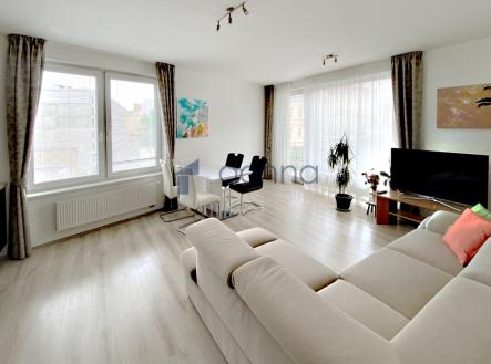 Pronájem bytu, 3+kk, 84 m²
