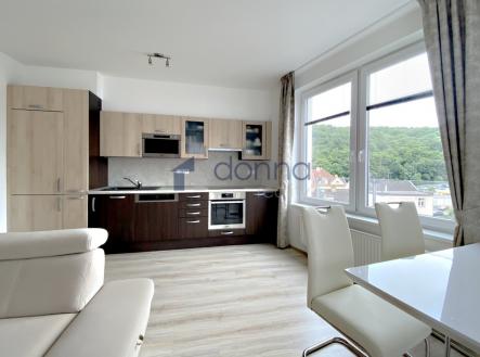Pronájem bytu, 3+kk, 84 m²