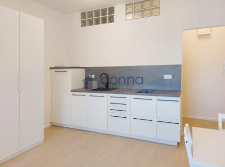 Pronájem bytu, 1+kk, 26 m²
