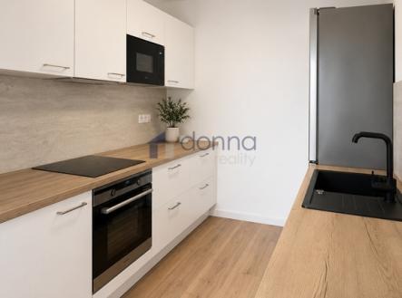 Pronájem bytu, 2+kk, 42 m²