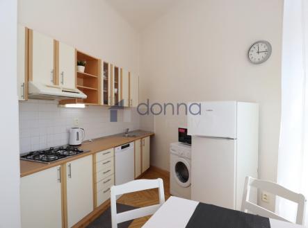 Pronájem bytu, 2+1, 75 m²