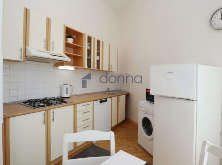 Pronájem bytu, 2+1, 75 m²