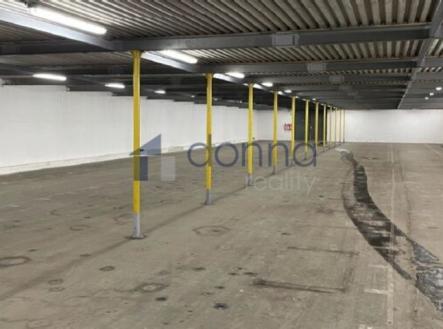 Pronájem skladu, 745 m² obrázek