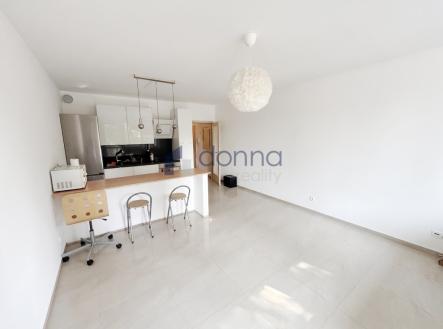 Pronájem bytu, 1+kk, 42 m²