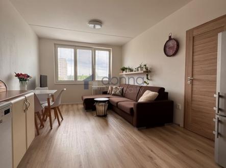 Pronájem bytu, 2+kk, 41 m²