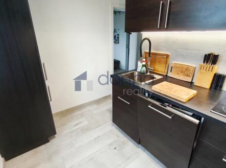 Pronájem bytu, 2+1, 57 m²