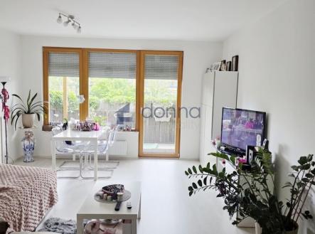 Pronájem bytu, 2+kk, 74 m²