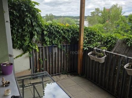 Pronájem bytu, 2+kk, 74 m²