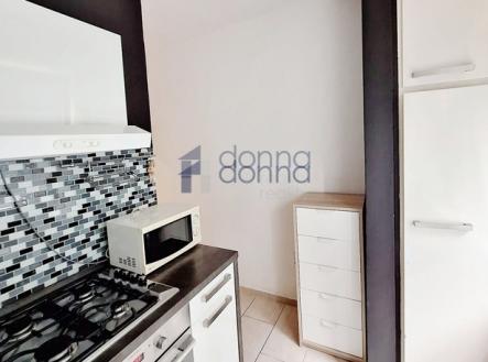 Pronájem bytu, 1+1, 37 m²