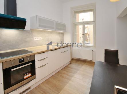 Pronájem bytu, 2+1, 56 m²
